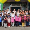 Huamboya: 80 menores reciben kits escolares para continuar sus estudios