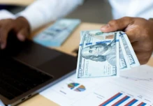 La devolución del IVA será automática para adultos mayores y personas con discapacidad