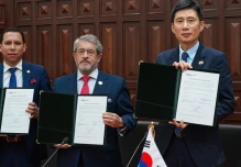 Ecuador recibió 290 mil dosis de vacuna contra la fiebre amarilla