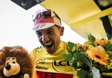 Richard Carapaz, es el nuevo líder del Tour de Francia