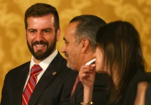 El gobierno recula en anuncio de condonar deudas de $ 10.000 