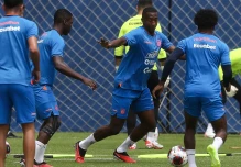 Ecuador entrena a puerta cerrada para recibir a Colombia