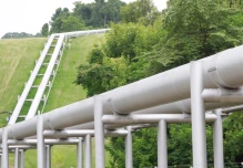 Petroecuador firmó contrato con Ecopetrol