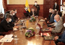 Ecuador usará apoyo de organismos multilaterales para reactivar la economía