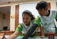 Niñas del barrio Nueva Prosperina irán a mundial de robótica