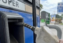 El galón de la gasolina Súper subió a $ 4.37