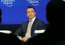 Noboa anunció tasa de 30 % a importaciones de Colombia por falta de cooperación antidrogas