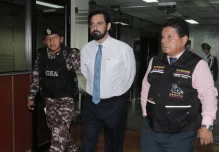 Ecuador acepta extraditar a estadounidense acusado de estafa a Facebook
