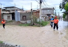 Ecuador registra un fallecido y más de 2.000 afectados por lluvias e inundaciones