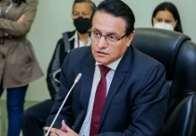 Fernando Villavicencio pide a Fiscalía investigar trama delictiva de Alex Saab en Ecuador