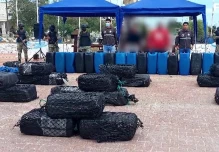 Policía decomisa 1,1 toneladas de cocaína en lancha que iba a Centroamérica