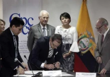 Judicatura da marcha atrás con designación de 8 fiscales; entre ellos el hermano del Presidente