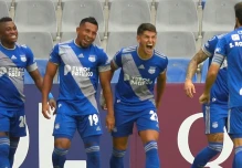 Emelec volvió a ganar en el Capwell y es el líder del campeonato