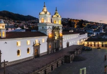 Quito aparece entre los 11 mejores lugares para viajar en 2024