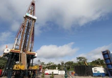 Los desastres naturales y las protestas ponen en aprietos a Petroecuador