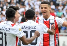 Liga ganó la segunda fase y disputará el título con Independiente 