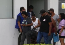Familia de menores desaparecidos dan datos para cotejar con cuerpos calcinados