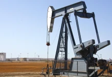 El petróleo WTI, referente de Ecuador, bajó a $ 70,39 el barril