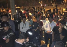 El tránsito vehicular en la vía Puyo-Tena fue reabierto por las comunidades del cantón Santa Clara, en Pastaza