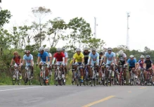 Ecuador se queda sin la Vuelta Ciclística