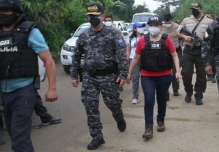 Napo: 7 policías fueron arrestados por participar en minería ilegal