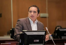Audiencia de juzgamiento contra asambleísta Yoffre Poma se difiere 
