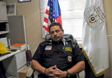 Criminales usan la IA para extorsionar a familias de migrantes 