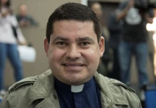Denuncia a Tuárez por mal uso del nombre de la Primera Dama