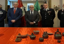 Italia devuelve a Perú 11 piezas de civilizaciones precolombinas