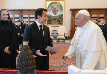 Noboa se reunió 30 minutos con el papa Francisco en el Vaticano
