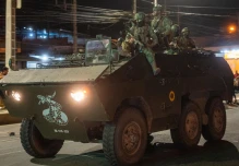 Noboa declara controlado el motín en la cárcel de Guayaquil 