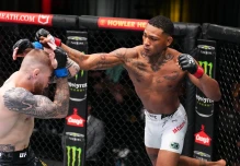 Michael Morales sigue invicto en la UFC