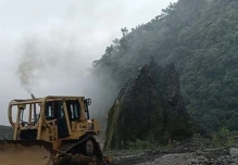 Los trabajos de movimiento de tierra iniciaron en la vía San Luis-El Reventador