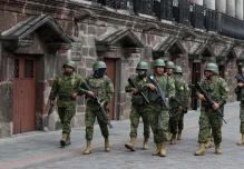 El presidente Noboa declara "conflicto armado interno" en Ecuador y pide acción militar