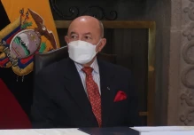 Luis Gallegos dimitió en medio del impasse con Argentina