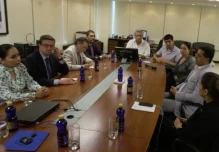 Lenín Moreno decreta toque de queda parcial, entre las 20:00 y las 05:00, en zonas estratégicas de Ecuador