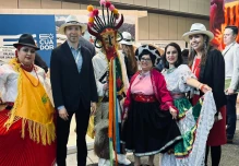 Quito se presenta en la ITB berlinesa como "capital del centro del mundo"