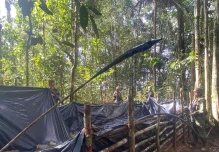 El Ejército localizó 3 piscinas clandestinas en Sucumbíos