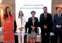 Ecuador presentó hoja de ruta para reducir la contaminación plástica