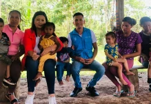 20 niños waoranis se graduaron en Pastaza