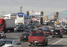 Los latinoamericanos pasan 25 días del año en el transporte 