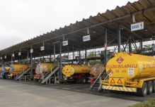 Petroecuador desmiente rumores sobre desabastecimiento de combustibles