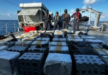 Una lancha con 2 toneladas de cocaína fue capturada por la Armada 
