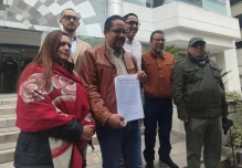 Sindicatos presentan demanda al aumento del IVA