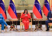 Venezuela firma acuerdo con BP para impulsar la explotación de gas costa afuera