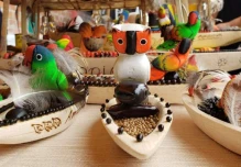 Las artesanías en balsa y semillas tienen inspiración de ancestralidad