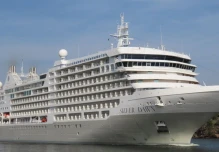 Crucero Silver Dawn inauguró la temporada 2026 en Manta