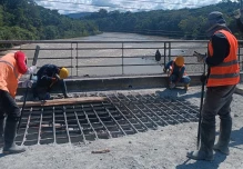 Los trabajos del puente Puerto Napo avanzan