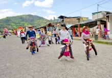 Un colorido pregón por las festividades de provincialización de Zamora Chinchipe
