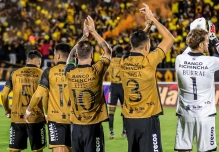 Barcelona le quitó el invicto a Universidad Católica